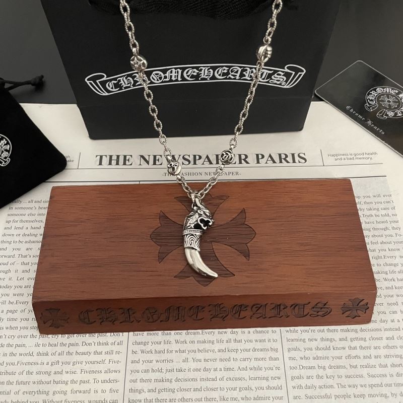 Ch**me He**ts necklaces